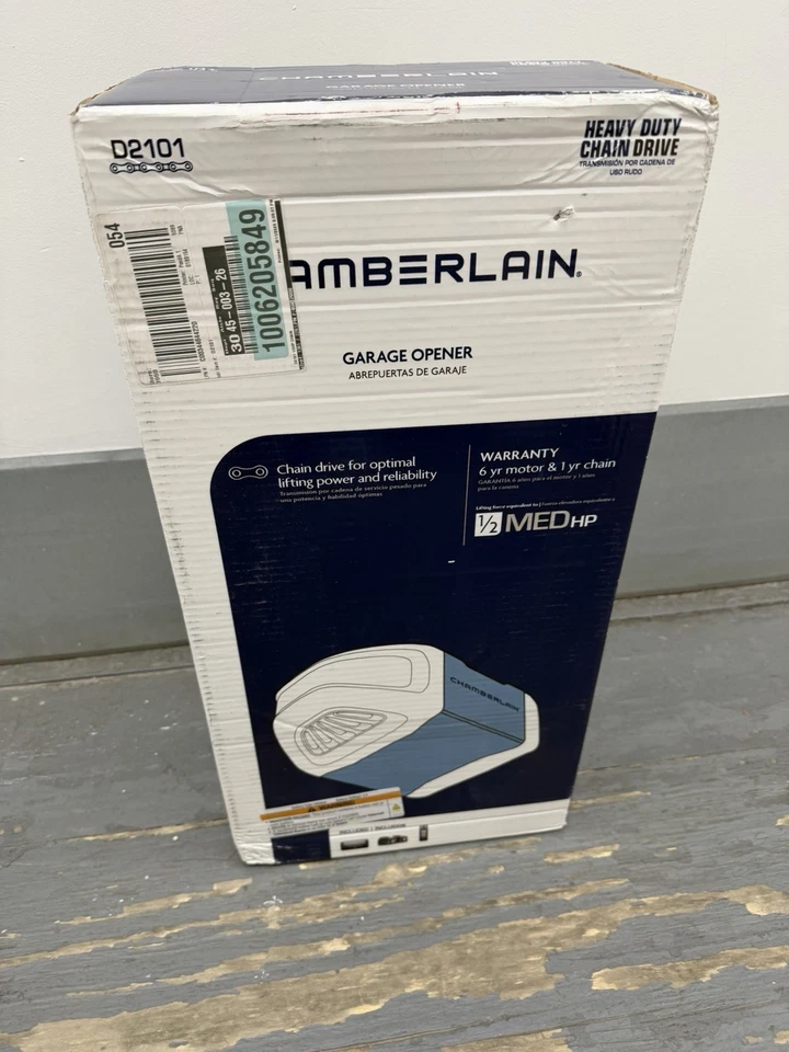 Chamberlain 1/2HP Heavy Duty Chain Drive Garage Door Opener +Remote D2101 *NEW* - Image 1 of 1