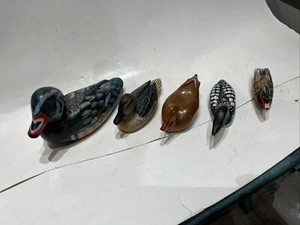 Set of Five Miniature Duck Figures In Wood And Ceramic. 4 Wooden and 1 Ceramic - Picture 1 of 20