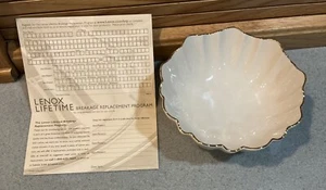 Vintage Symphony Sculptured Bowl. 1978. Gold Trimmed. New in Box. 6" x 3". - Picture 1 of 8