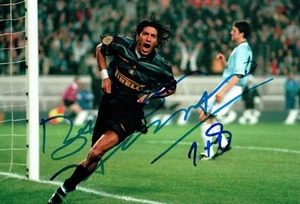 Foto autógrafa firmada por Ivan Zamorano 12x8 3 + certificado de autenticidad Inter de Milán Italia Bam Bam - Imagen 1 de 1