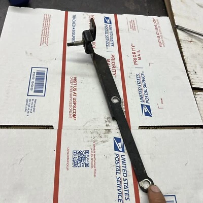 Mercruiser throttle cable bracket  - Image 1 of 4