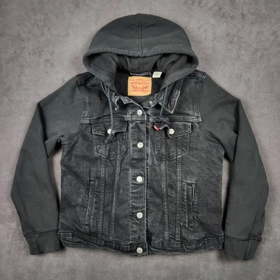 Chaqueta de camionero con capucha híbrida Levis para mujer grande negra denim abotonada Foto 1 de 4