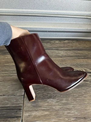 Botín Reformation Gillian Rojo Cuero Borgoña Talla 9.5 Foto 1 de 4