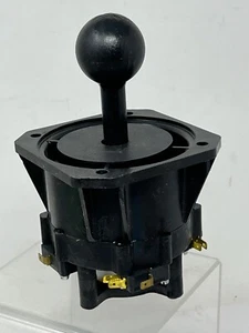 Joystick con logotipo de Atari NOS - versión de microinterruptor de 4 vías - puede hacerlo de 8 vías LMK. - Imagen 1 de 4