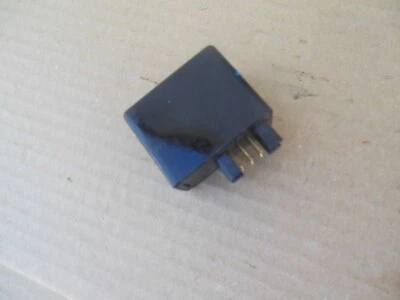 INTERRUPTOR INTERMITENTE RELÉ INTERMITENTE INTERMITENTE SUZUKI TL1000R 98-03 38610-03F00 Foto 1 de 3