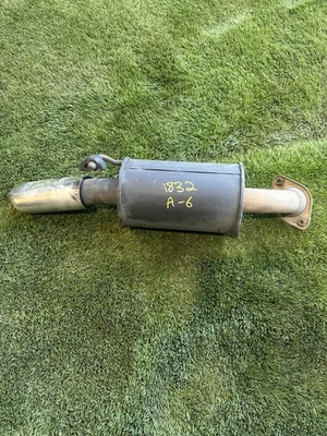 Silenciador de escape trasero Lexus RX330 RX350 2004-2008 174300A290 OEM 231832 Foto 1 de 4