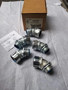 (5) Thomas & Betts 5344 1" Insulated 45-Degree Liquidtight conduit Connector - Picture 1 of 5