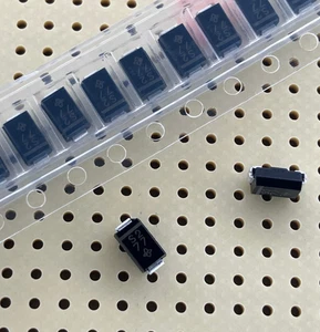 1A 20V SMD Schottky Diode Rectifier SS12-E3/5AT Vishay DO-214AC Multi Qty - Picture 1 of 5
