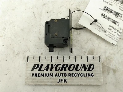 Interruptor de apagado de inercia de gas combustible Jaguar XJ6 79 80 81 82 83 84 85 86 87 88 89  Foto 1 de 4