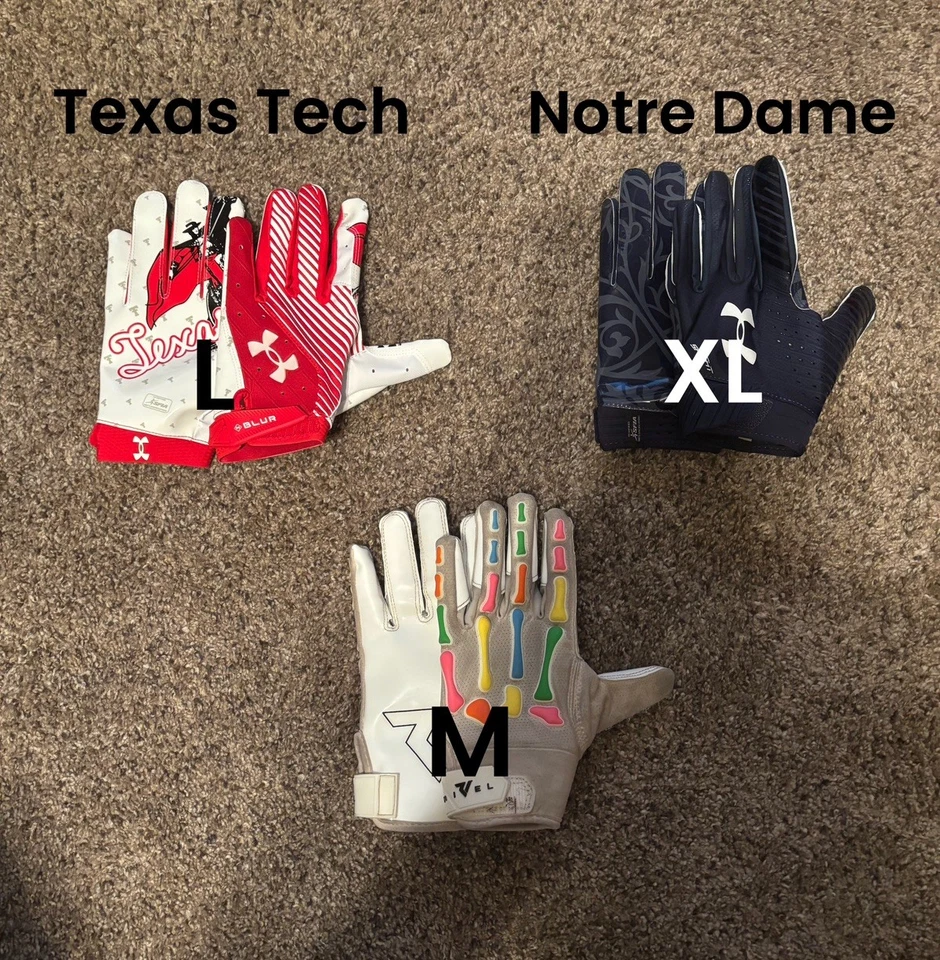 Lote de guantes de fútbol americano universitario + Rivel emitidos por el equipo - Notre Dame, Texas Tech☘️🏇🩻 Foto 1 de 4