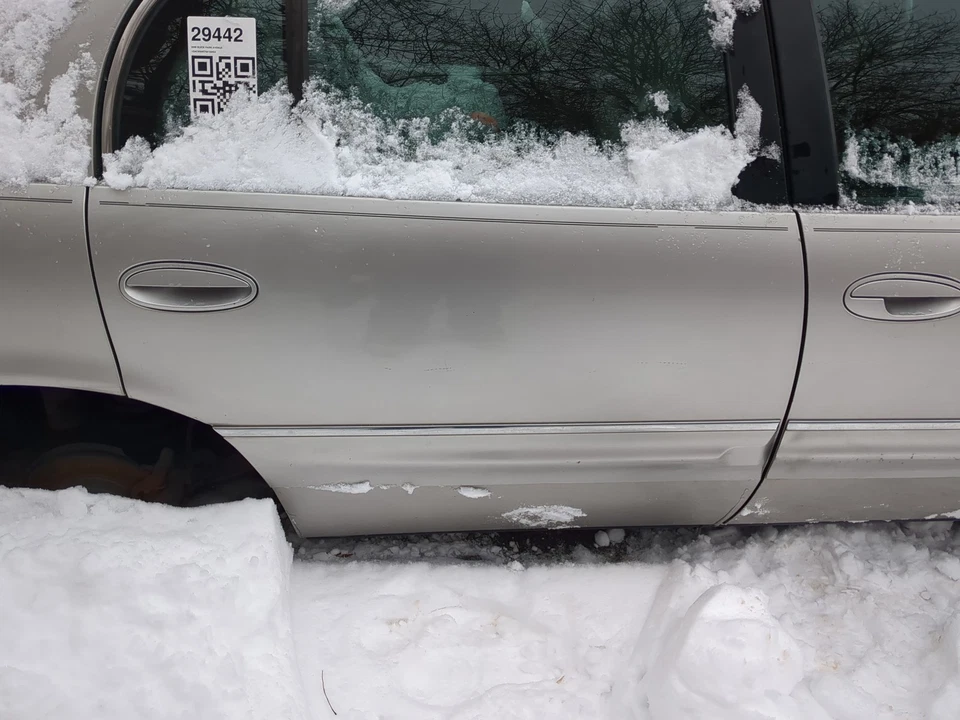 1997-2005 Buick Park Avenue Passenger Rear Door Oem T37F7 - Imagem 1 de 1