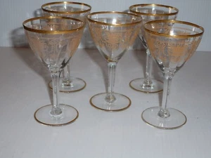 Impresionante conjunto vintage de 5 vasos de jerez, grabado en urna floral en tono dorado - Imagen 1 de 7