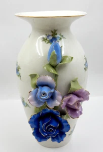 NOS ROYAL ALBERT MOONLIGHT ROSES PORCELAIN VASE WITH APPLIED ROSES & GOLD GILT - Picture 1 of 14