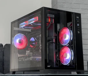 Gaming PC i7 12700KF / 32GB DDR4 / 16GB RX 9070 / 1TB NVMe SSD / Liquid Cooled Win 11 - Bild 1 von 7