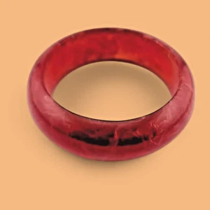 60s Vintage Red Chunky Cherry Marble Swirl Lucite Statement Bracelet wide 2Y - Picture 1 of 6