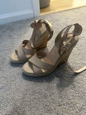 Zapatos de cuña Charles By Charles David 7,5 Foto 1 de 4