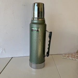 vintage stanley thermos A944DH 32 Ounces Please Exam Photos - Picture 1 of 11
