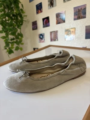 Zapatos planos de ballet Sam Edelman de gamuza de cuero gris para mujer talla 8 con lazo coqueta Foto 1 de 4