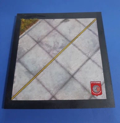 Aeroporto diorama base A.M.I. 61° stormo caccia 1/72 scale (cm 22,5x20,0x1,00 ) - Immagine 1 di 4