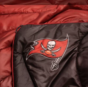 Rumpl NFL Limited Edition Puffy Blanket TAMPA BAY Buccaneers Gear Camping NWTS - Picture 1 of 6