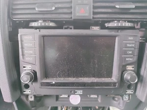 2017 VW VOLKSWAGEN GOLF MK7 RADIO STEREO SAT NAV DISPLAY SCREEN NO CODE - Picture 1 of 5