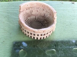 Réplica en miniatura del Coliseo de Roma/juguete/estatuilla/ NUEVO en paquete - Imagen 1 de 1