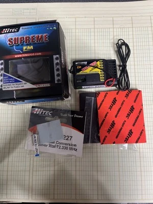 HITEC Supreme FM CONVERSIÓN DUAL 72MHz NUEVO EN CAJA CON Crystal On 27 Foto 1 de 4