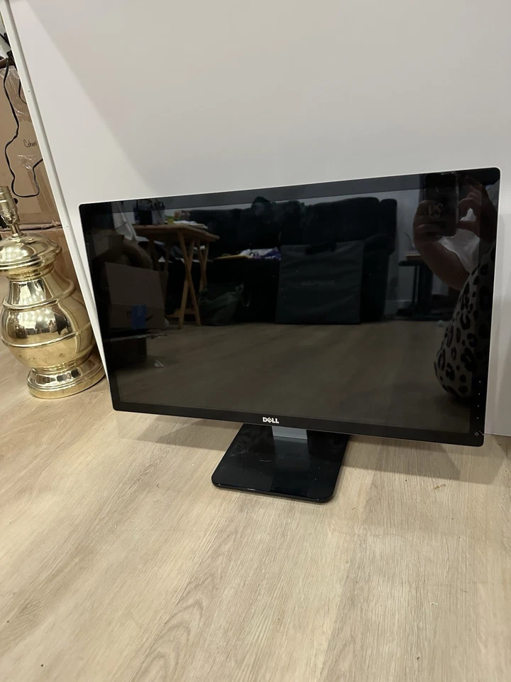 Dell LCD Monitor w/ Power Supply S2440Lb 24" Widescreen 1920x1080 Tilting Neck - Image 1 of 4