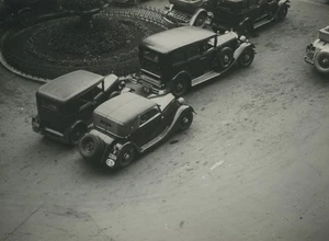 Germany? Several old bangers Automobiles Old snapshot Photo 1930's #1 - Picture 1 of 3