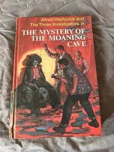ALFRED HITCHCOCK & THE 3 INVESTIGATORS #10 - The Mystery of the Moaning Cave - Bild 1 von 8