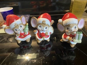 Set of 3 HOMECO Christmas Merrie Mice Santa Suits Ceramic Figurines VINTAGE - Picture 1 of 5