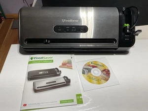FoodSaver 2-in-1 Vacuum Sealer Model FM3940 - Picture 1 of 14