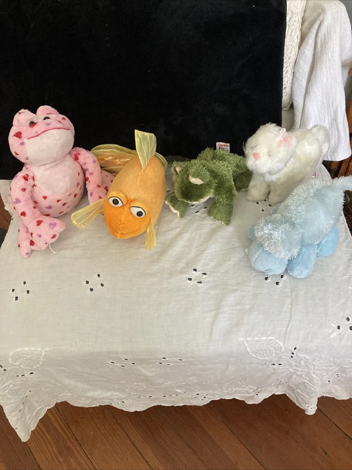 Webkinz/ Lil’Kinz Retired No Codes. Lot Of 5 - Image 1 of 1