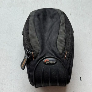 Lowepro Apex 30 AW All-Weather Camera Pouch - Picture 1 of 2