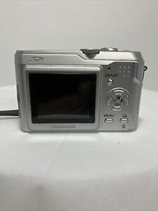 Panasonic Digital Camera Lumix DMC-LZ2 5.0MP Silver Tested