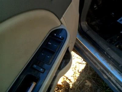 Interruptor de puerta delantera del conductor maestro de ventana del conductor se adapta 05-07 QUINIENTOS 3195846 Foto 1 de 3