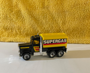Vintage 1981 Matchbox - Peterbilt Super Gas Tanker - Loose - Near Mint