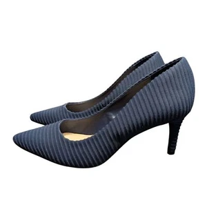 On 34th Navy Blue Ribbed Textured Pointed Toe Sophisticated Chic Heels Size 7.5M - Picture 1 of 8