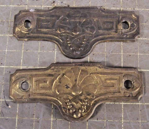 Pait (2) Vintage Thin Pressed Brass Back Plate For Furniture Drawers Handles (E) Cover