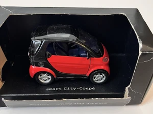 Vintage Smart City Coupe 1:33 Scale Smartware Diecast Car - Picture 1 of 5