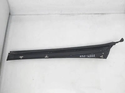 1990-1993 Mercedes-Benz 300Sl Driver Exterior Pillar Molding 129-690-01-87 - Image 1 of 4