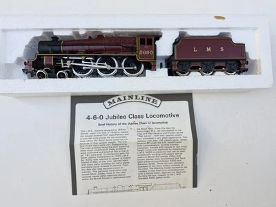 Mainline OO gauge 4-6-0 Jubilee class 5XP locomotive 5690 Leander in LMS Maroon - Image 1 of 4