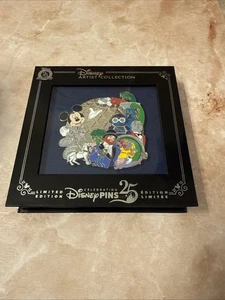 Disney World Artist Series Maria Stuckey Epcot Retro Figur Jumbo Pin 750 LE - Bild 1 von 4