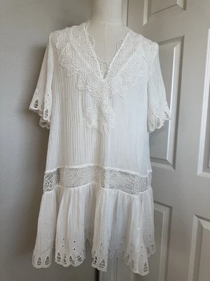 H&M Women’s Dress Embroidered White Size M Short Sleeve V Neck Knee Length - Image 1 of 4
