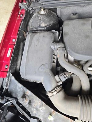 Used Air Cleaner Assembly fits: 2007 Saturn Ion 2.2L opt L61 California emission - Image 1 of 4