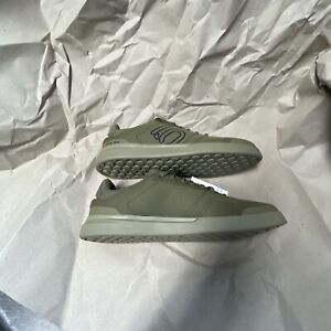 Sleuth Dlx Canvas Olive/Black 10