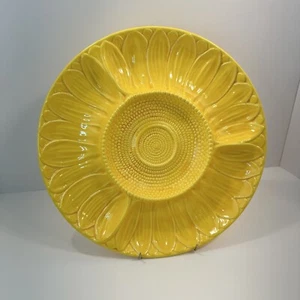 Vintage Yellow 13 Inch Flower Display Platter California Pottery R 110 USA - Picture 1 of 8