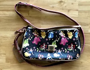 RARE DISNEY 2016 DOONEY & BOURKE PRINCESS HALF MARATHON CROSSBODY PURSE - ISSUES - Picture 1 of 15