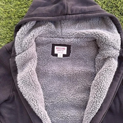 Mossimo  Black zip up hoodie good condition great for winter - Image 1 of 4