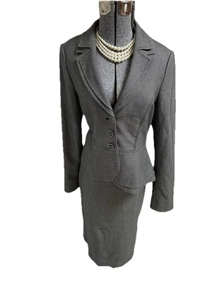 White House Black Market Skirt Suit Size 8 Fits Like 6 Two Piece Set WHBM Exec - Image 1 of 4